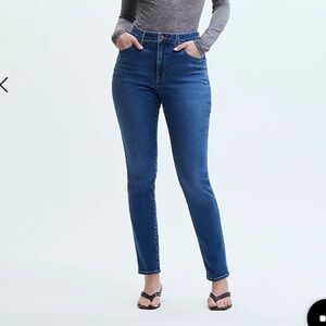 Madewell Curvy Roadtripper Jeans